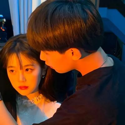 2023情侣头像 一男一女情头(共24张)