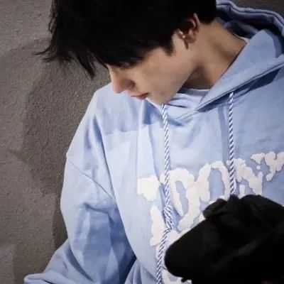 又霸气又高冷的男生头像(精选32张)