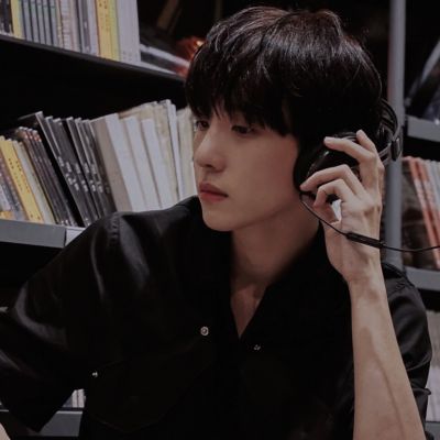 又霸气又高冷的男生头像(精选32张)