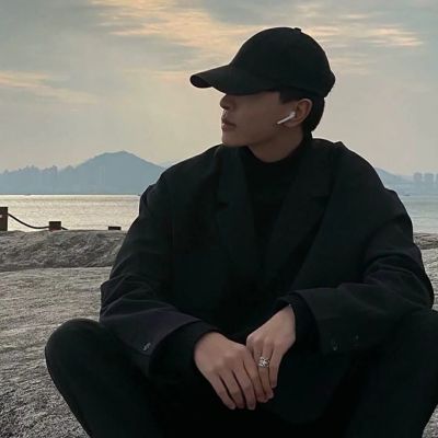 又霸气又高冷的男生头像(精选32张)