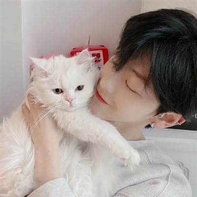 又霸气又高冷的男生头像(精选32张)