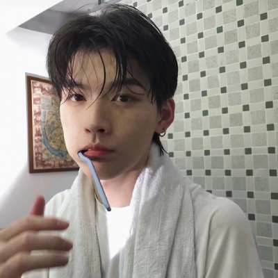 英俊潇洒帅气微信头像(精选32张)