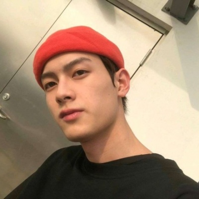 英俊潇洒帅气微信头像(精选32张)