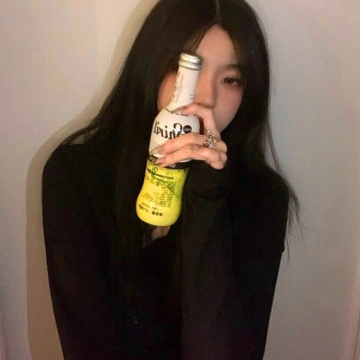 好看的高清女头像图片大全(共22张)