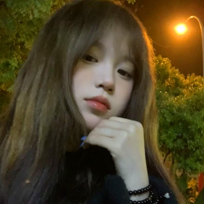 好看的高清女头像图片大全(共22张)