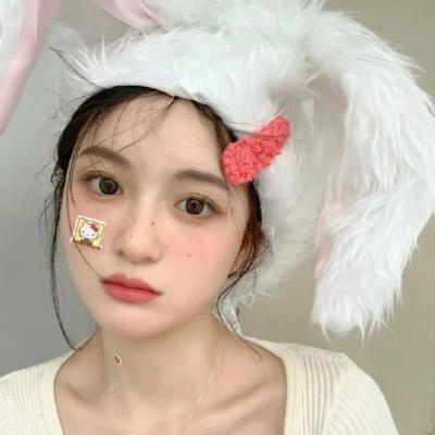 好看的长发女生头像(优选22张)