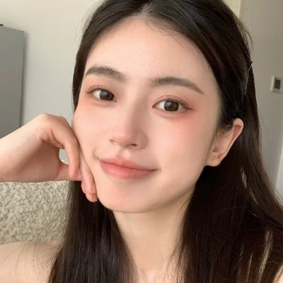 好看的长发女生头像(优选22张)