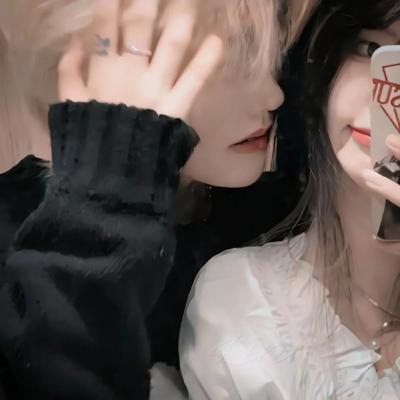 2023非常甜又恩爱的情头(精选22张)