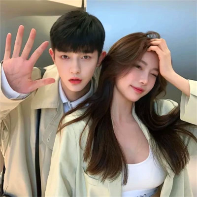 温柔宠溺的情侣头像(18张)