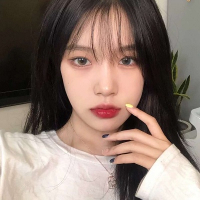 白月光女生头像温柔清新图片大全(共20张)