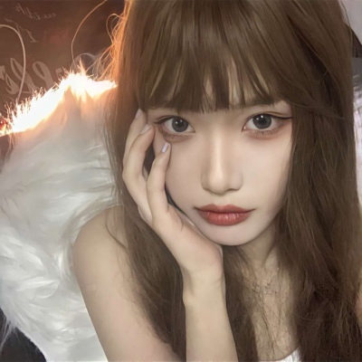 白月光女生头像温柔清新图片大全(共20张)