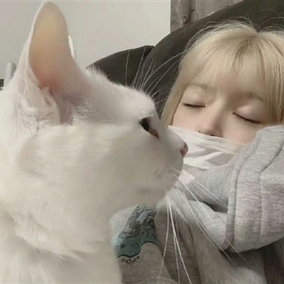 很唯美又很有高级的美女好看头像图片(22张)