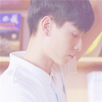 青春可爱的情侣头像图片(共18张)