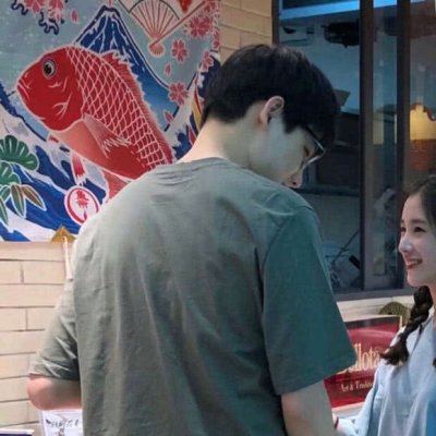 青春可爱的情侣头像图片(共18张)