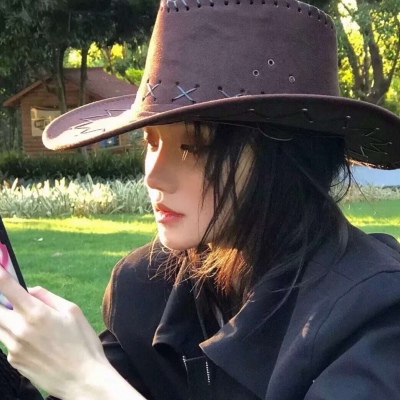 白月光女生头像温柔清新图片大全(共20张)