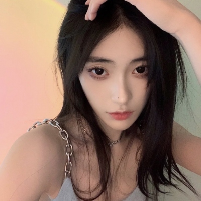 白月光女生头像温柔清新图片大全(共20张)