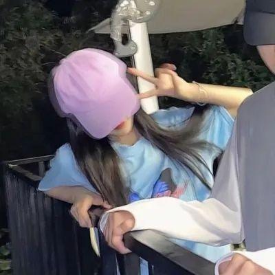 2023最新好看情侣yy头像一男一女图片(共20张)