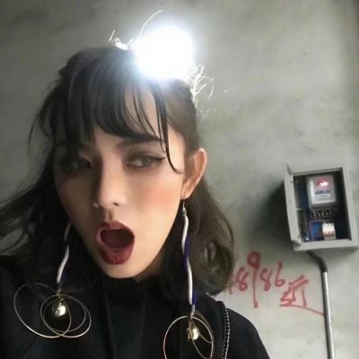 如风般的女子个性欧美头像图片(精选18张)