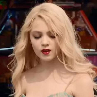 如风般的女子个性欧美头像图片(精选18张)