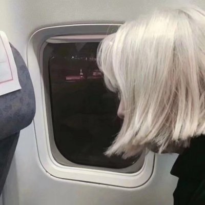 如风般的女子个性欧美头像图片(精选18张)