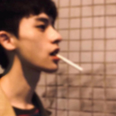 个性阳光帅气男生头像图片大全(22张)