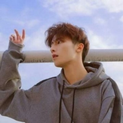 2023干净阳光的男生头像(22张)