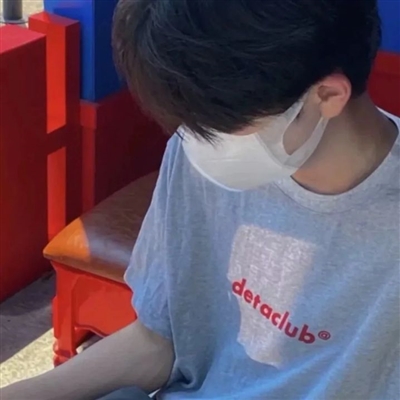 2023干净阳光的男生头像(22张)