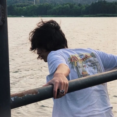 2023干净阳光的男生头像(22张)