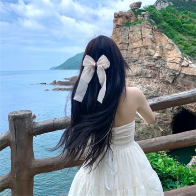 2023微信女生的头像图片(共24张)