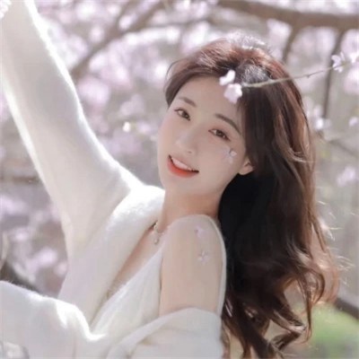 2023微信女生的头像图片(共24张)