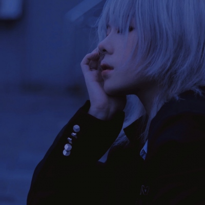 黑暗系颓废男生头像(优选20张)