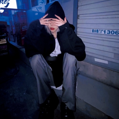 黑暗系颓废男生头像(优选20张)