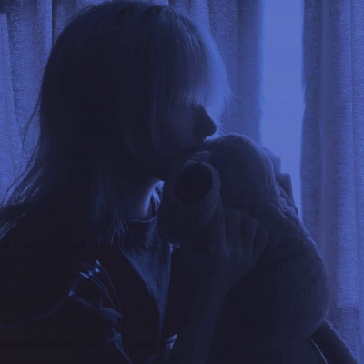 黑暗系颓废男生头像(优选20张)