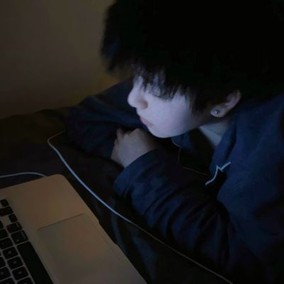 黑暗系颓废男生头像(优选20张)