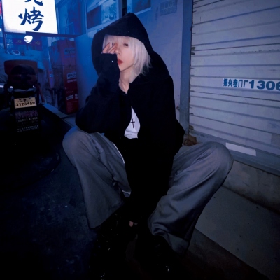 黑暗系颓废男生头像(优选20张)