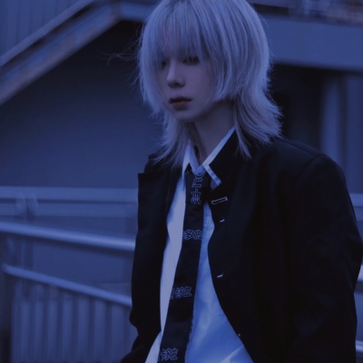 黑暗系颓废男生头像(优选20张)