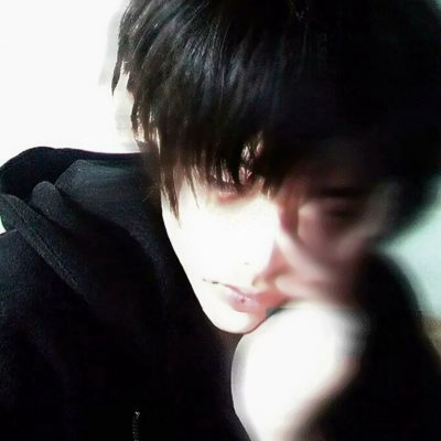 黑暗系颓废男生头像(优选20张)