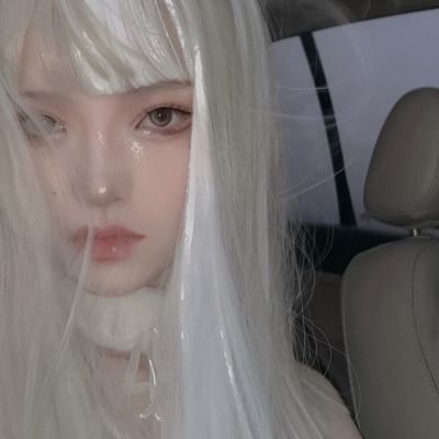 慵懒风颓废女生头像(共24张)