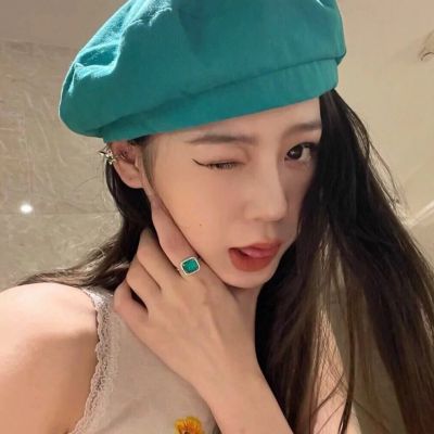 慵懒风颓废女生头像(共24张)