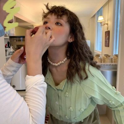 慵懒风颓废女生头像(共24张)