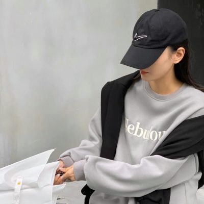 慵懒风颓废女生头像(共24张)