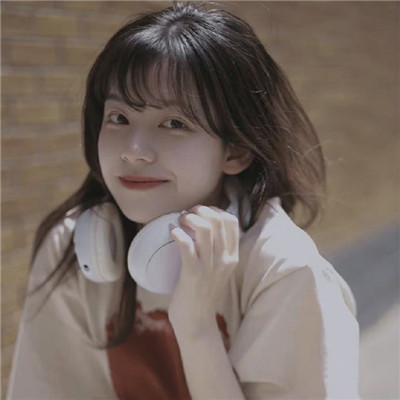 慵懒风颓废女生头像(共24张)