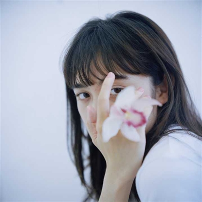 高贵精致的女生头像(优选20张)