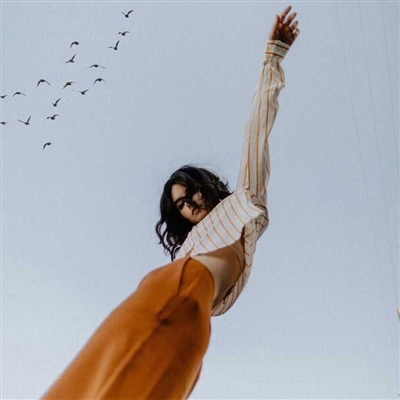 高贵精致的女生头像(优选20张)