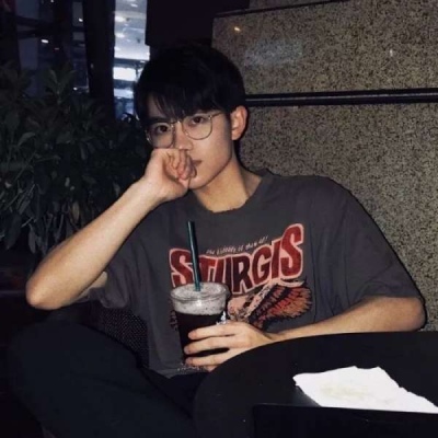 帅气男生个性十足的头像大全图片(优选24张)