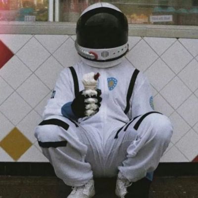 让人过目不忘的男生头像图片(优选18张)