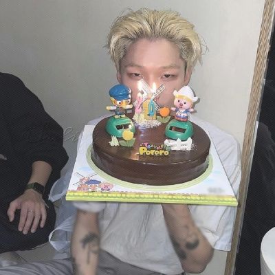 2023男生头像冷酷帅气图片(精选24张)