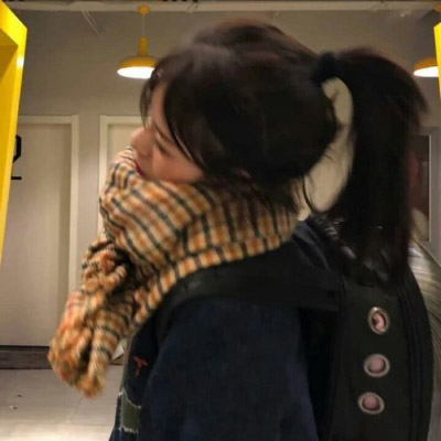 时尚美女背影图片微信头像(优选22张)