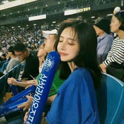 时尚美女背影图片微信头像(优选22张)