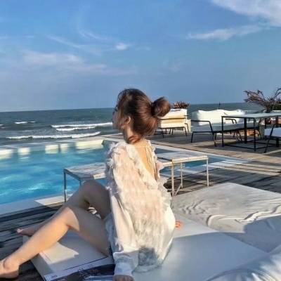 时尚美女背影图片微信头像(优选22张)